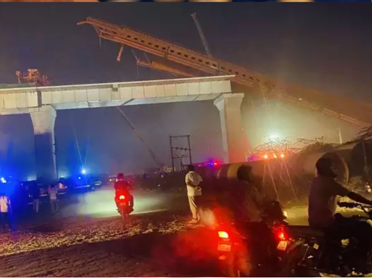 मुंबई -अहमदाबाद बुलेट ट्रेनचे काम सुरू असताना मोठा अपघात; 25 एक्स्प्रेस रद्द, रूट आणि टाइम जाणून घ्या मुंबई -अहमदाबाद बुलेट ट्रेनचे काम सुरू असताना मोठा अपघात; 25 एक्स्प्रेस रद्द, रूट आणि टाइम जाणून घ्या