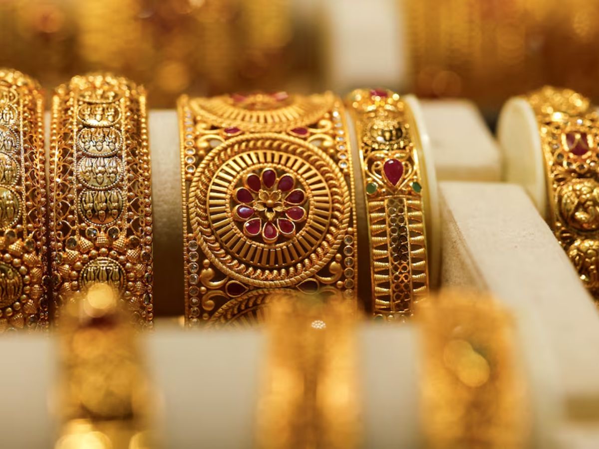 गुढीपाडव्याच्या आधी पुन्हा वाढले सोन्याचे भाव, जाणून घ्या आजचे 24 कॅरेटचे दर गुढीपाडव्याच्या आधी पुन्हा वाढले सोन्याचे भाव, जाणून घ्या आजचे 24 कॅरेटचे दर