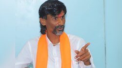 आरक्षण नाही तर 'या' मुद्यावरून मनोज जरांगे आक्रमक, नेत्यांना गावबंदीचा इशारा