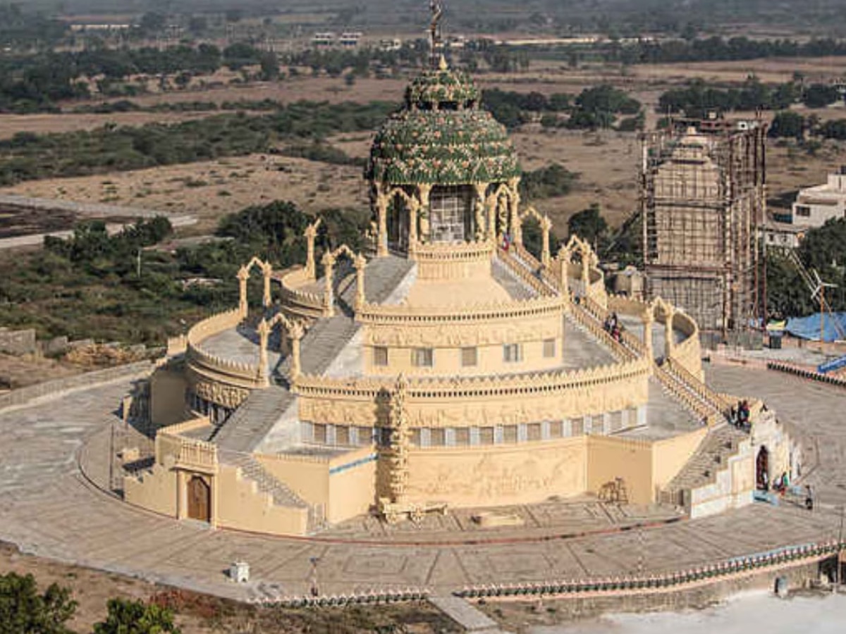 कसा झाला निर्णय? Indias Vegertarian City Where Non Veg Is Banned Palitana Marathi News