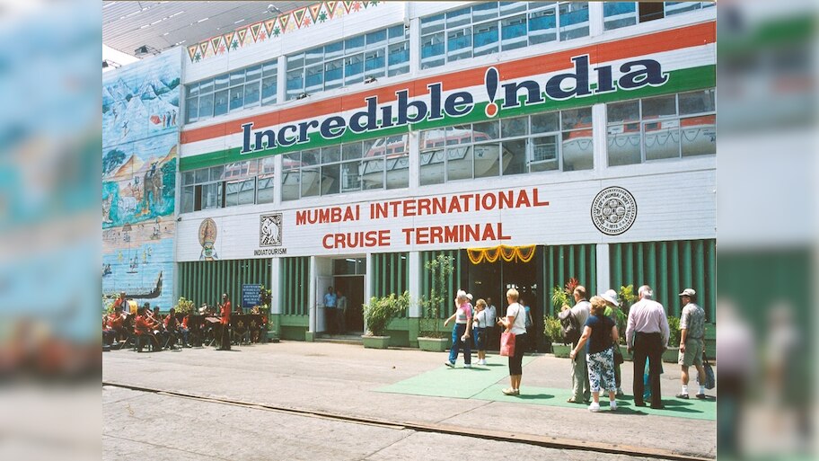 महाराष्ट्रात बनलेल्या भारतातील पहिल्या इंटरनॅशनल क्रूझ टर्मिनलचे उद्घाटन;  200 क्रूज आणि 10 लाख प्रवासी क्षमता
