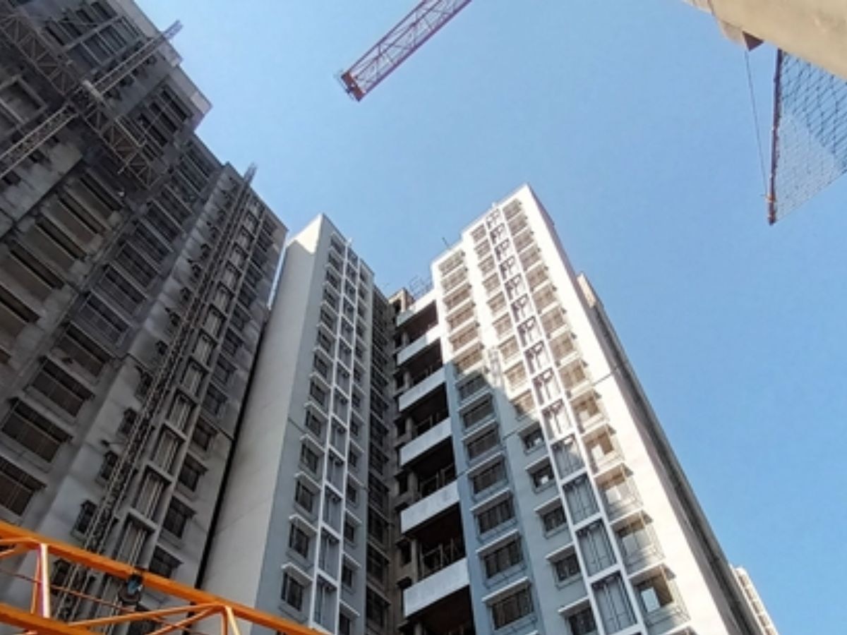  मुंबईतील घर घेणे आता परवडणार; म्हाडा लवकरच सर्वसामान्यांसाठी घेणार मोठा निर्णय