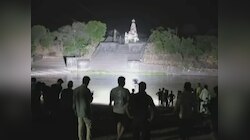  महाराष्ट्रात मोठी दुर्घटना! साताऱ्यात रितेश देशमुखच्या 'शिव छत्रपती' चित्रपटाचे शुटींग सुरु असताना कलाकार बुडाला