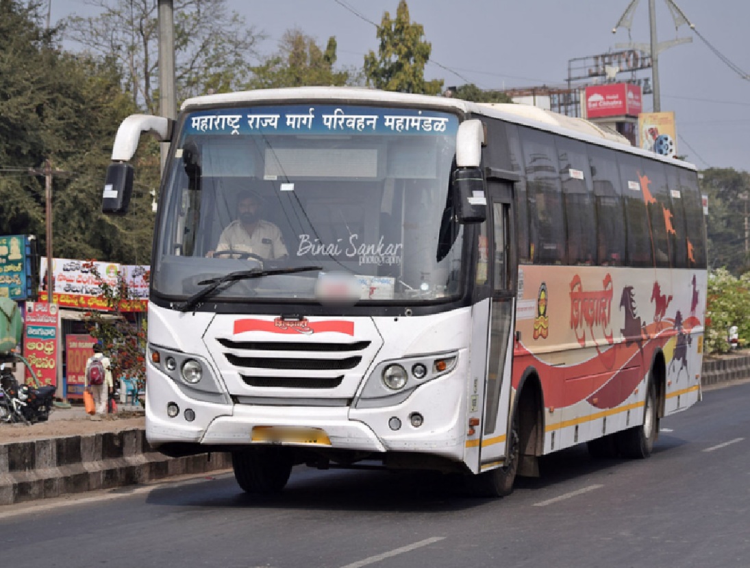 AC शिवशाही बसेसला वाढत्या उन्हामुळे तुफान प्रतिसाद; पण वारंवार AC बंद पडतो अन्... AC शिवशाही बसेसला वाढत्या उन्हामुळे तुफान प्रतिसाद; पण वारंवार AC बंद पडतो अन्...