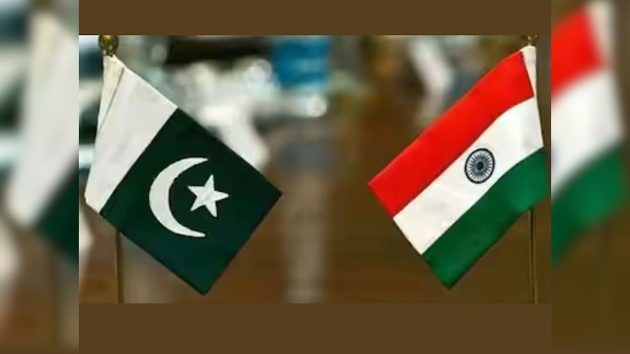 ऑपरेशन सिंदूरनंतर भारत-पाक युद्ध होणार का? ग्रह-गोचरकडून पाहा संकेत 