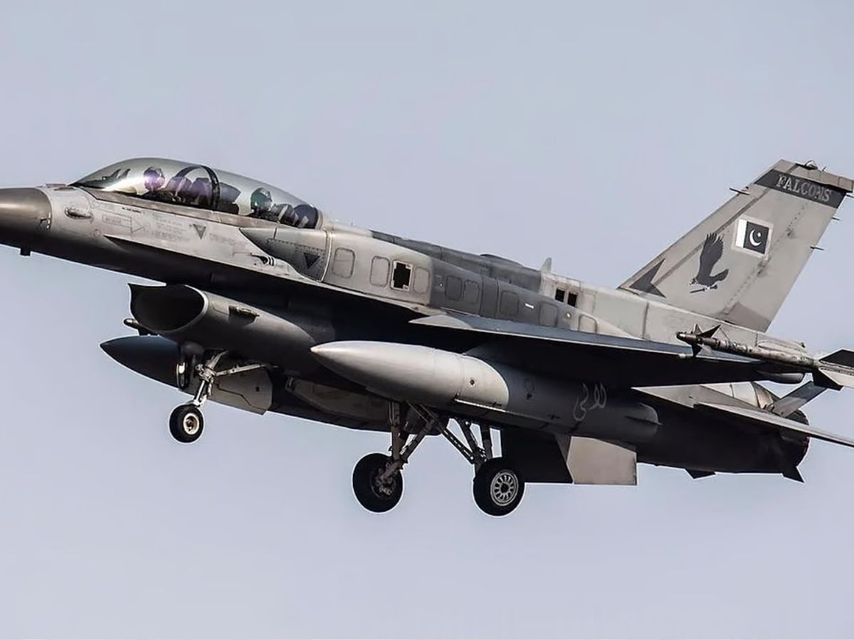 भारतीय जवानांपुढं पाक एअरफोर्सचे AWACS फेल; भारताने उद्ध्व्स्त केले पाकिस्तानचे 6 फायटर जेट भारतीय जवानांपुढं पाक एअरफोर्सचे AWACS फेल; भारताने उद्ध्व्स्त केले पाकिस्तानचे 6 फायटर जेट