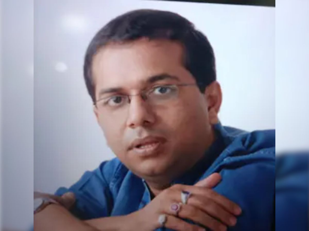 'गार्गी' चित्रपटाच्या दिग्दर्शकाची आत्महत्या; व्हॉट्सअप नोट अन् नागपुरातील 'तो' मठ... 'गार्गी' चित्रपटाच्या दिग्दर्शकाची आत्महत्या; व्हॉट्सअप नोट अन् नागपुरातील 'तो' मठ...