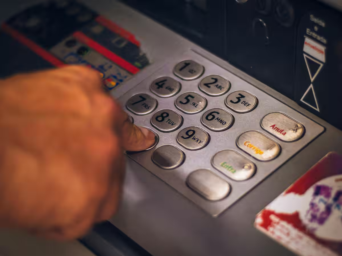 Fact Check : खरंच Cancel बटण 2 वेळा दाबल्यावर ATM PIN चोरी होत नाही? RBI ने स्वतः सांगितला यामगचं सत्य Fact Check : खरंच Cancel बटण 2 वेळा दाबल्यावर ATM PIN चोरी होत नाही? RBI ने स्वतः सांगितला यामगचं सत्य