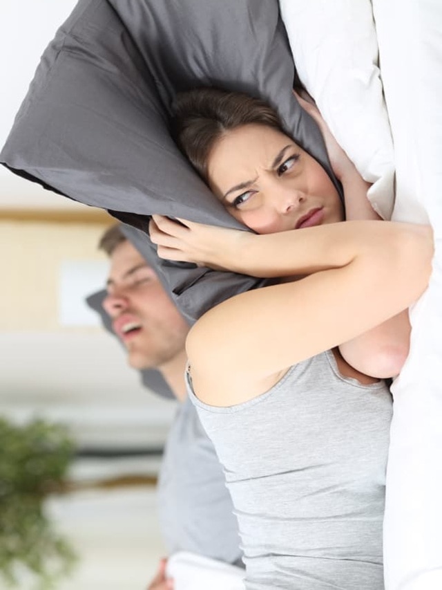 Snoring, Snoring home remedy, Stop snoring naturally, Reduce snoring fast, Cure snoring at night, No medicine for snoring, Snoring and weight loss, Herbal tea for snoring, Nose strips for snoring, घोरण्याचे घरगुती उपाय, घोरणं, घोरण्याचा आवाज का येतो? 