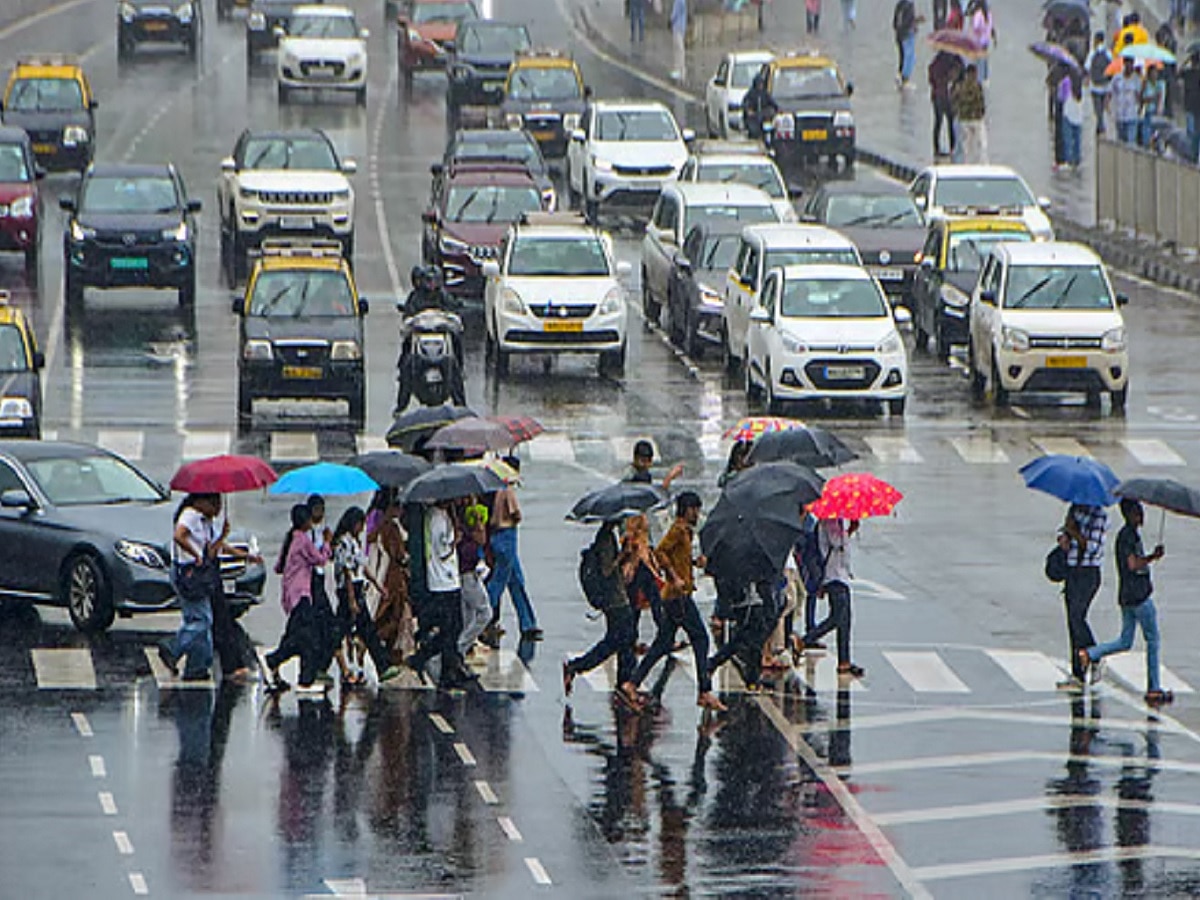 Mumbai Rain: मुंबई पोलिसांचा ‘हाय अलर्ट’; नागरिकांना घराबाहेर न पडण्याच्या सूचना; महाराष्ट्रात नेमकी काय स्थिती?