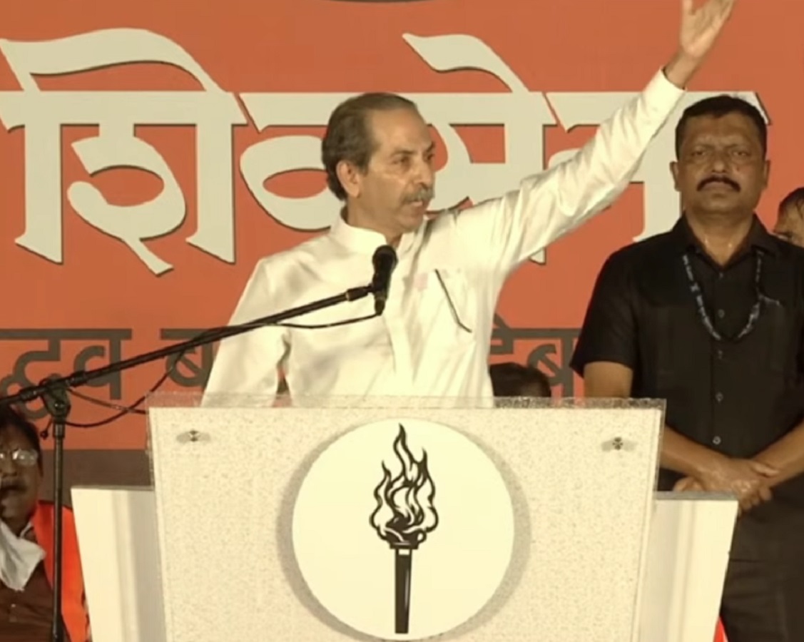 लाडकी बहिण योजनेसंदर्भात उद्धव ठाकरेंचा सर्वात मोठा आरोप, सांगितलं यामागील षडयंत्र लाडकी बहिण योजनेसंदर्भात उद्धव ठाकरेंचा सर्वात मोठा आरोप, सांगितलं यामागील षडयंत्र