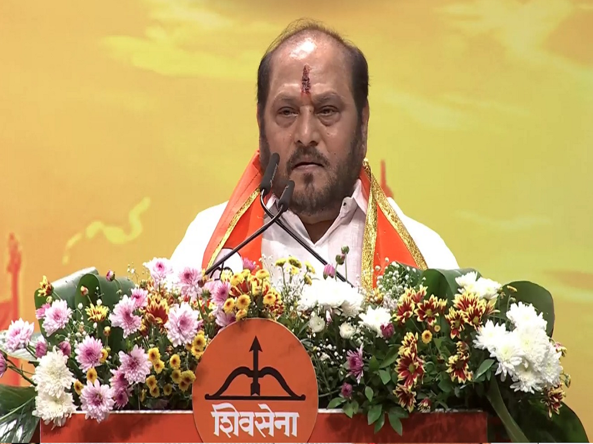 अनिल परबांच्या आरोपांनंतर रामदास कदमांनी सांगितली पत्नीच्या मृत्यूची कहाणी, 'जेवण बनवताना .' अनिल परबांच्या आरोपांनंतर रामदास कदमांनी सांगितली पत्नीच्या मृत्यूची कहाणी, 'जेवण बनवताना .'