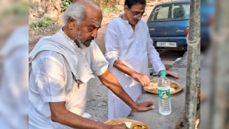 अध्यात्माच्या सान्निध्यात रजनीकांत, ऋषिकेशमधील फोटो चर्चेत, साधेपणाचे चाहत्यांकडून कौतुक