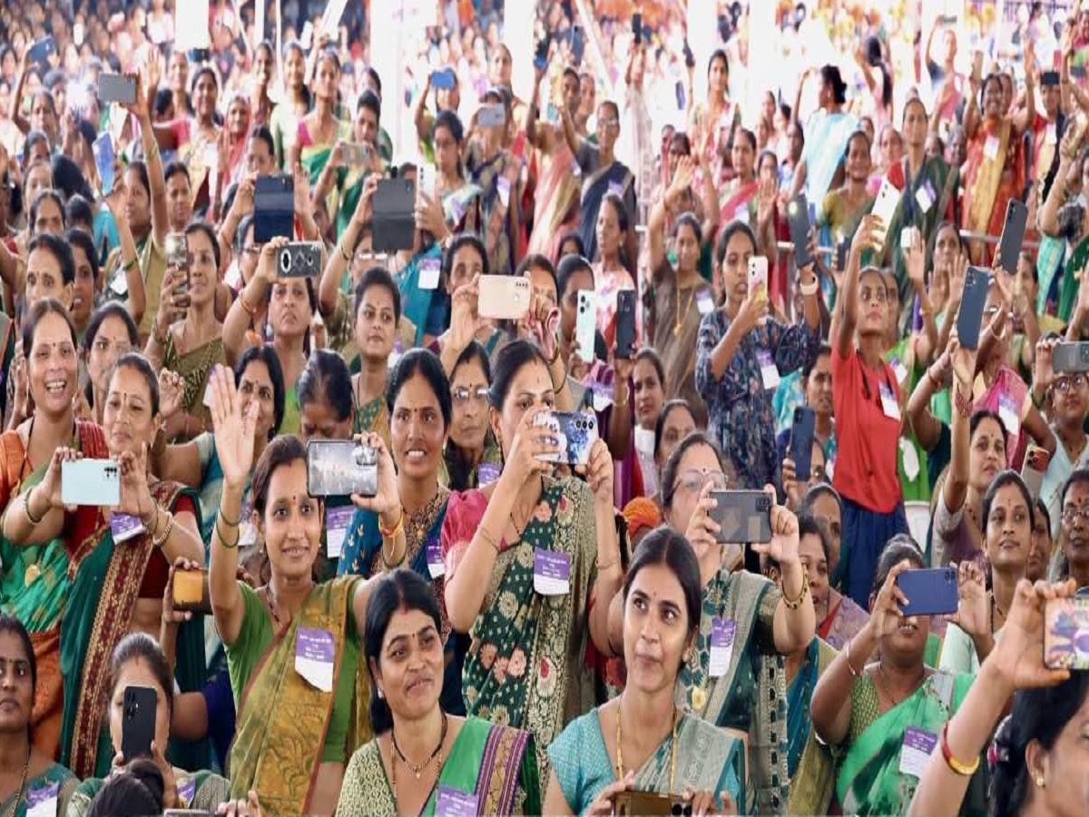 ‘लाडक्या बहिणीं’ना पैसे देण्यासाठी ₹4100000000 चा निधी वळवला; कोणाला बसणार फटका?