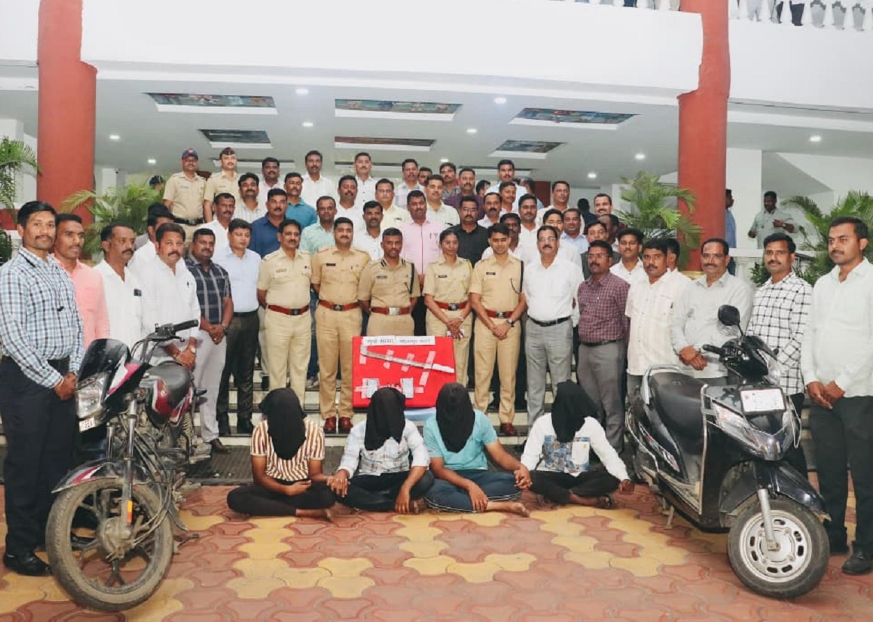 सोलापुरात ज्वेलर्सवर दरोडा, आयुक्तांनी अख्खी पोलीस यंत्रणा जुंपली, सत्य समोर आल्यानंतर सगळेच हादरले, तब्बल 125….