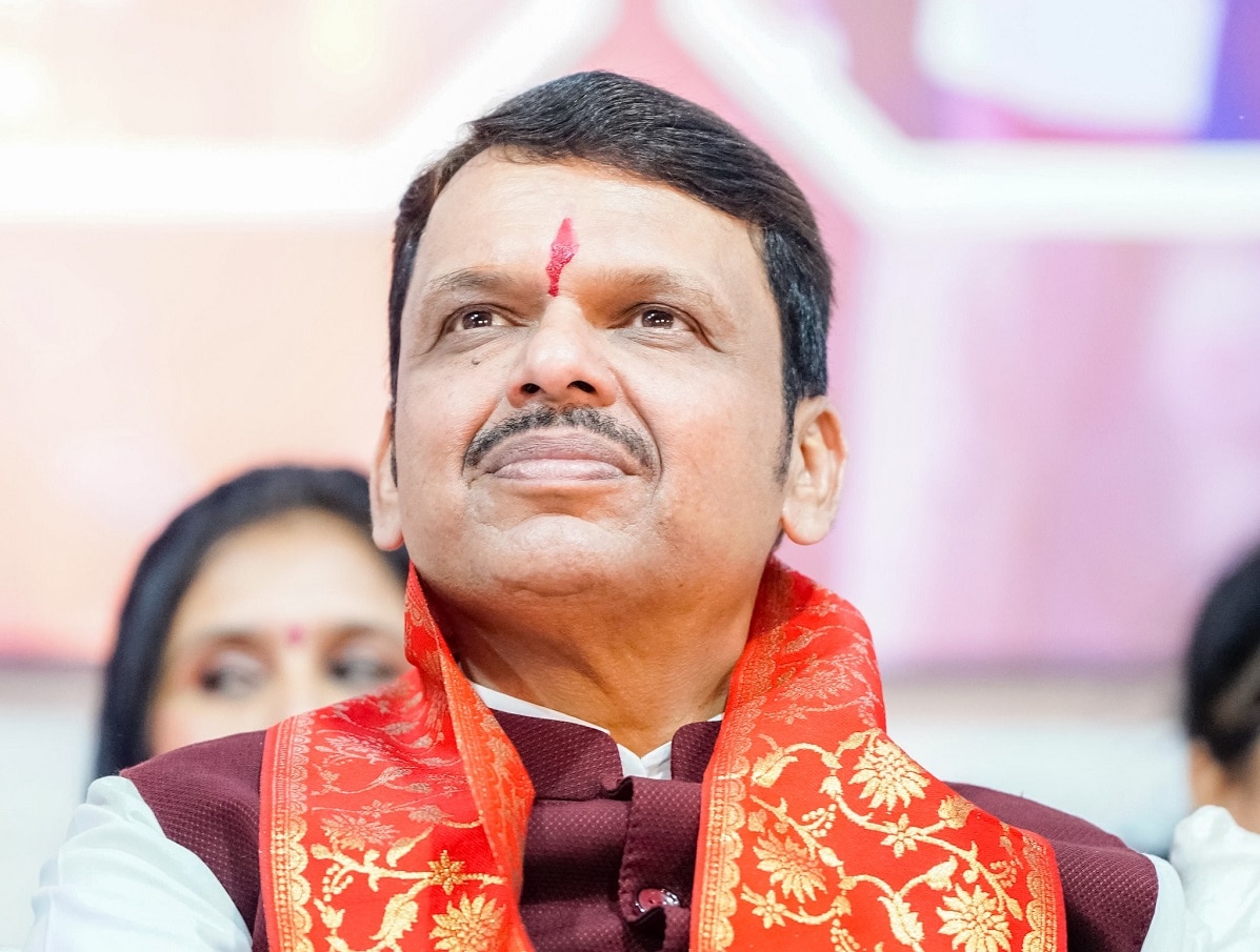 राज्यात निवडणुकांचे वारे वाहत असताना फडणवीसांचे मोठे संकेत; 2029 ला केंद्रात जाण्याची शक्यता