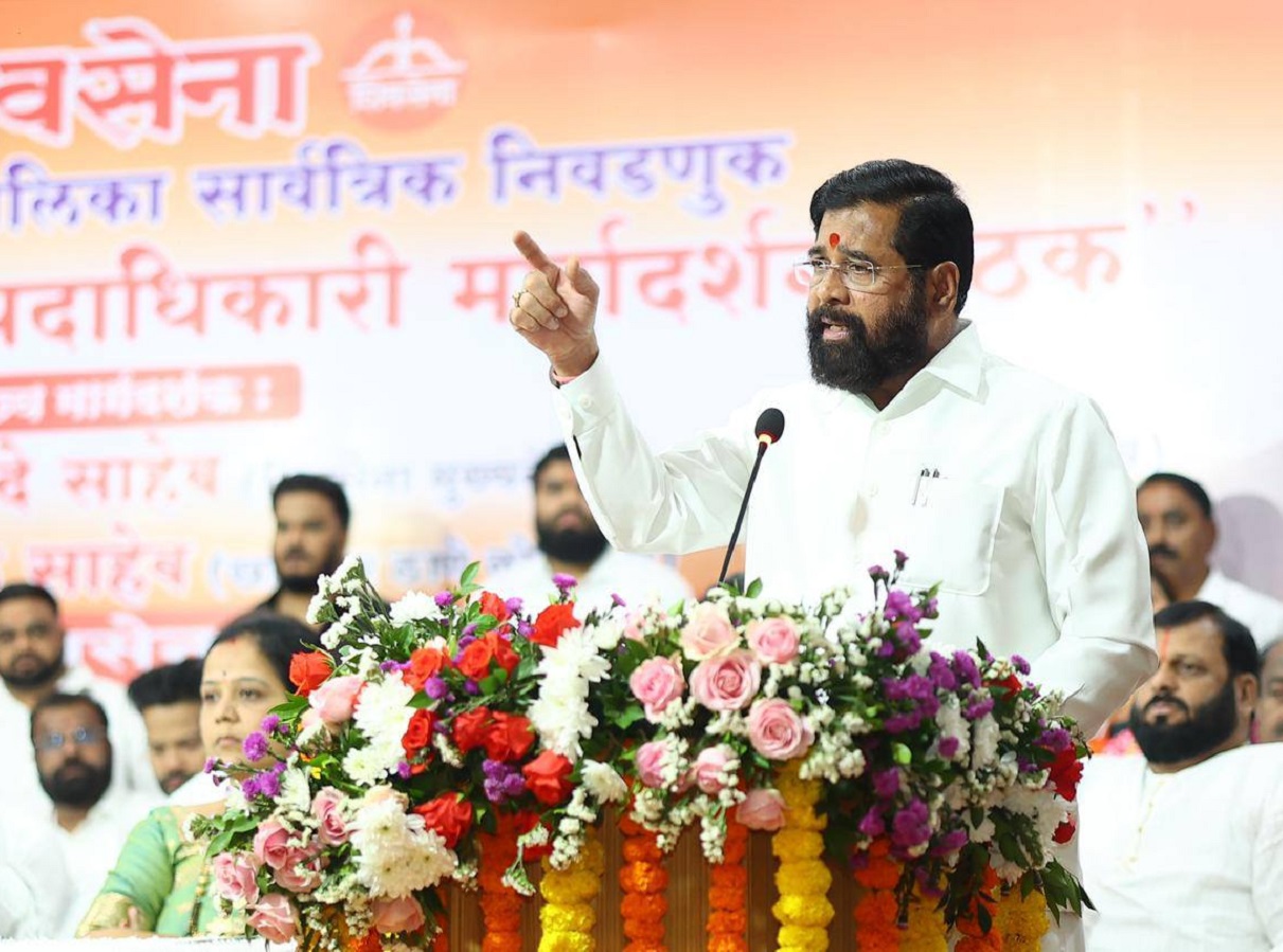 ठाकरे बंधूंनी युती जाहीर करताच एकनाथ शिंदेंकडून मोठी घोषणा! 'ती' 40 नावं केली जाहीर ठाकरे बंधूंनी युती जाहीर करताच एकनाथ शिंदेंकडून मोठी घोषणा! 'ती' 40 नावं केली जाहीर