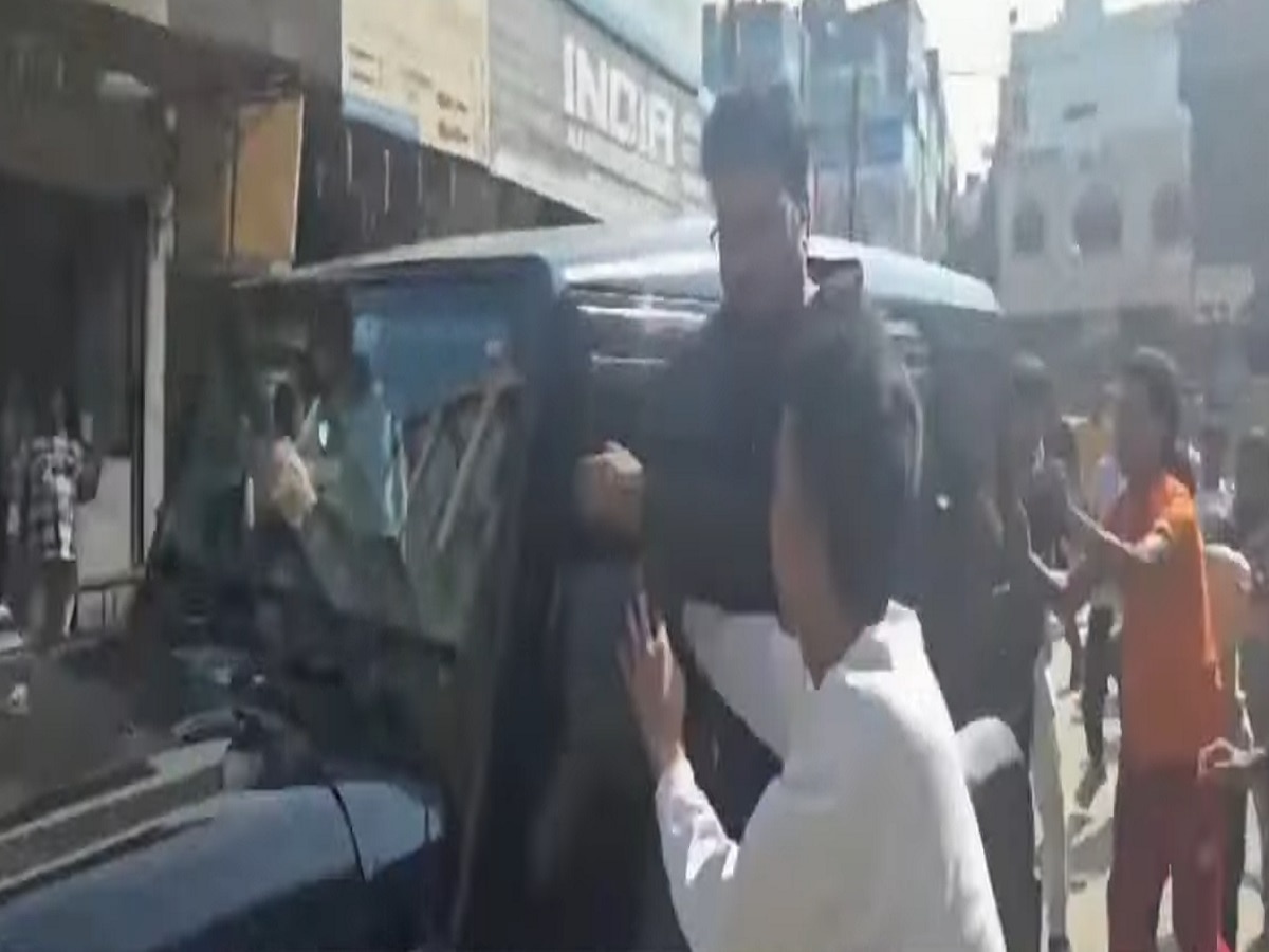 Attack on Imtiyaz Jaleel Car: छत्रपती संभाजीनगरात इम्तियाज जलील यांच्या गाडीवर हल्ला