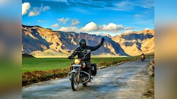 ऑफ रोडिंगची आवड असणाऱ्यांसाठी 'या' Adventure बाईक अफलातून पर्याय; 2-3 महिन्यांच्या पगारा सहज खरेदी करता येईल... 