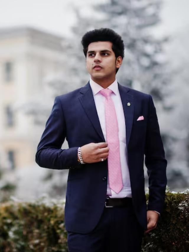 The perfect formal color combination for men that suits all skin tones