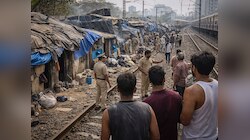 'रेल्वे प्रशासनही तितकेच जबाबदार' मुंबई सेंट्रल ते बोरिवली दरम्यानच्या झोपडपट्यांबाबत न्यायालयाचा मोठा निर्णय; नेमकं प्रकरण काय?