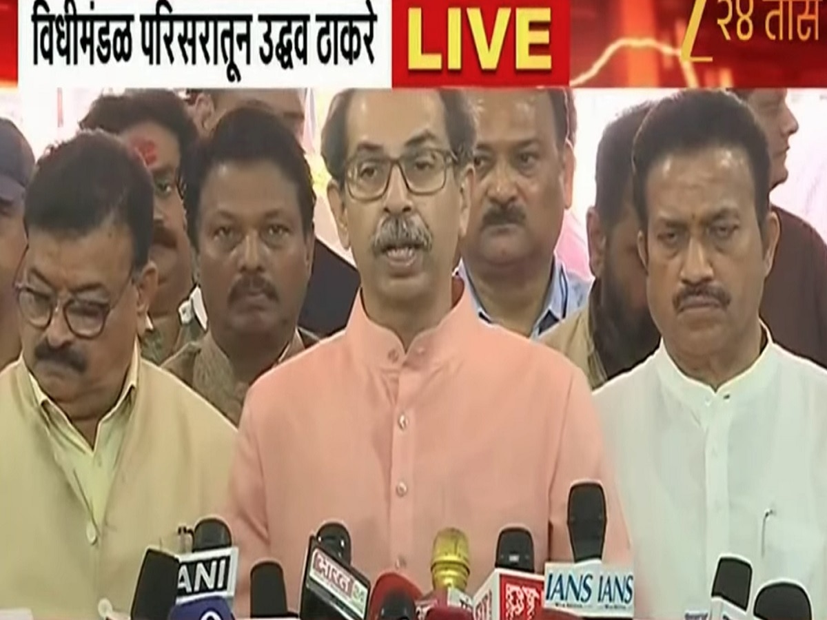 'कर्ज काढून फटाके वाजवणारा अर्थसंकल्प, 2047 कोणी बघितलय?'; उद्धव ठाकरेंची पहिली प्रतिक्रिया!