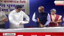 झी 24 तासचे मुख्य संपादक कमलेश सुतार यांना वरुणराज भिडे पुरस्कार प्रदान 