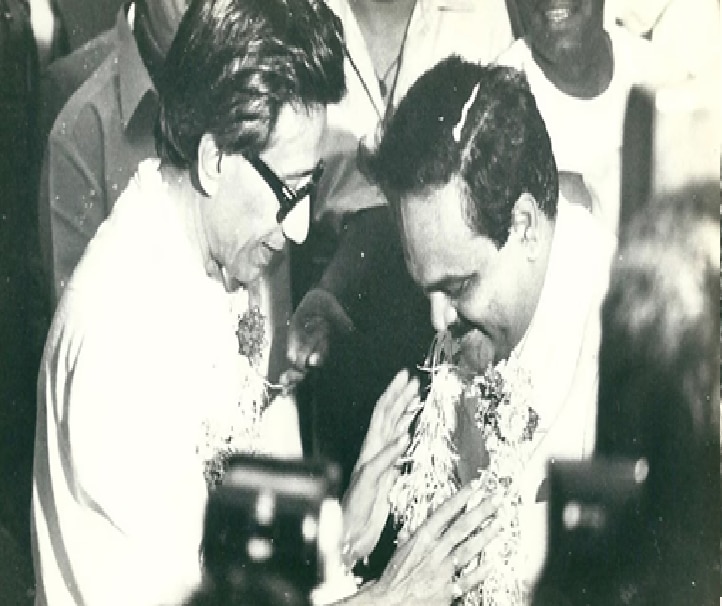 Chhagan Bhujbal : भाजीविक्रेता ते मंत्रीमंडळात सहभाग; असा आहे छगन भुजबळ यांचा राजकीय प्रवास