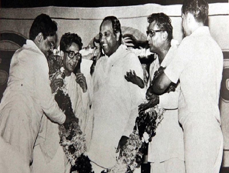 Chhagan Bhujbal : भाजीविक्रेता ते मंत्रीमंडळात सहभाग; असा आहे छगन भुजबळ यांचा राजकीय प्रवास