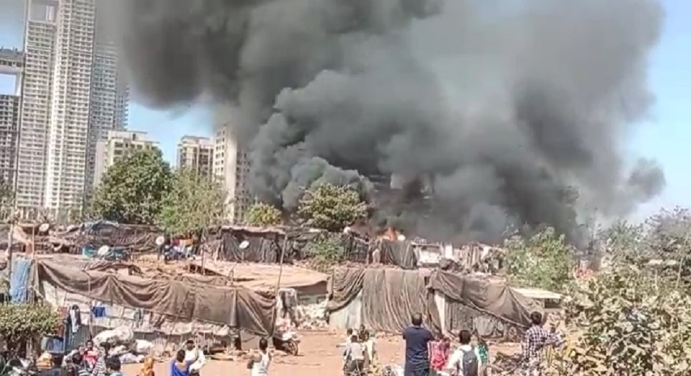 A fire broke out in 50 to 70 shanties in Kurar Village in Malad area of Mumbai News in Marathi
