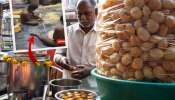 Panipuri Viral Video : तुम्ही खाताय डर्टी पुरी? एकदा &#039;हा&#039; किळसवाणा व्हिडीओ एकदा पाहाच!