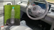 Plastic Water Bottles In Car: कारमध्ये प्लास्टीकच्या बाटलीत पाणी ठेवणं कितपत योग्य? समजून घ्या 