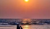 मुंबईच्या गर्दीत लपलाय सिक्रेट समुद्र किनारा; एकदम शांत, निवांत... फार कुणाला माहित नाही; एकदा वेळ काढून नक्की जा