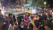 पतीने केलं दुसरं लग्न, पत्नीचं हाय व्होल्टेज ड्रामा; गाडीच्या बोनेटवर बसून केला ट्रॉफिक जाम, Video Viral  