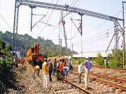 लोकल प्रवासात तुम्हाला येऊ शकतात अडचणी, रेल्वेची ही अपडेट तुमच्यासाठी खूपच महत्वाची!