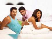 प्रियंका चोप्राला ‘देसी गर्ल’ बनवणाऱ्या चित्रपटाला 17 वर्ष पूर्ण, आजही चित्रपटातील गाणी सुपरहिट