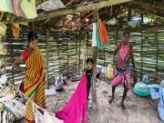 प्रगत महाराष्ट्रातील एकच घर असलेलं गाव, 60 वर्षांची महिला प्रमुख, कहाणी ऐकून वाटेल आश्चर्य!