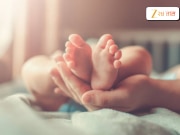 चार वर्षांनी घरात पाळणा हलला, पण बेडरुममध्ये असं अघटीत घडलं अन् 23 दिवसांचा बाळ... घरात एकच शोककळा