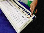  मुंबईसह आणखी एका पालिकेत लोकांनी राजकारण्यांना नाकारलं, 'इतक्या' टक्के लोकांची NOTA ला पसंती!