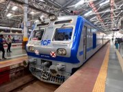 AC Local : मध्य रेल्वेची मोठीघोषणा! प्रजासत्ताक दिनी हार्बर लाईनवर धावणार 14 एसी लोकल
