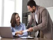 बॉस असावा तर असावा! 360 कोटी प्रॉफीटमधून कर्मचाऱ्यांना वाटला 240 कोटी बोनस, कोण आहे दिलदार?