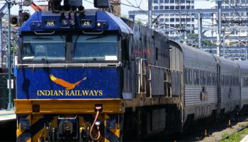 VACANCY : रेल्वेत 379 एप्रेटिंससाठी जागा 