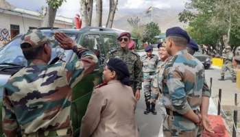 लेफ्टनंट कर्नल महेंद्रसिंह धोनी स्वातंत्र्य दिनाच्या दिवशी आहे तरी कुठे? 