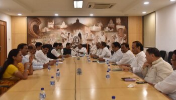 काँग्रेस नेते पवारांच्या &#039;सिल्व्हर ओक&#039;वर दाखल 