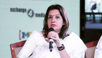 शिवसेनेकडून राज्यसभेसाठी प्रियंका चतुर्वेदींना उमेदवारी