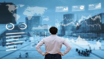 शेअर बाजारात गुंतवणूक करण्याची ही योग्य वेळ? तज्ज्ञांचं मत 