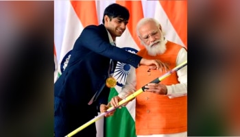 नीरज चोप्राचा भाला इतक्या कोटींना खरेदी करुन मोदींना केला भेट, पाहा कोणी केला होता खरेदी?