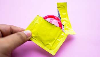 Free Condom :  मेडिकलमधून फुकट कंडोम घेऊन जा; 18 ते 25 वयोगटातील तरुणांसाठी सरकारची योजना