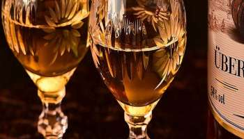 Health News, beer, brandi, Cold, Cough, rum, wishky, Fack Check, Drinking Rum Cure Cold and Cough