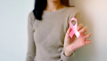 Breast cancer: स्तनाच्या कर्करोगाशी दोन हात करताना मानसिक आरोग्य का ठरते महत्त्वाचे?